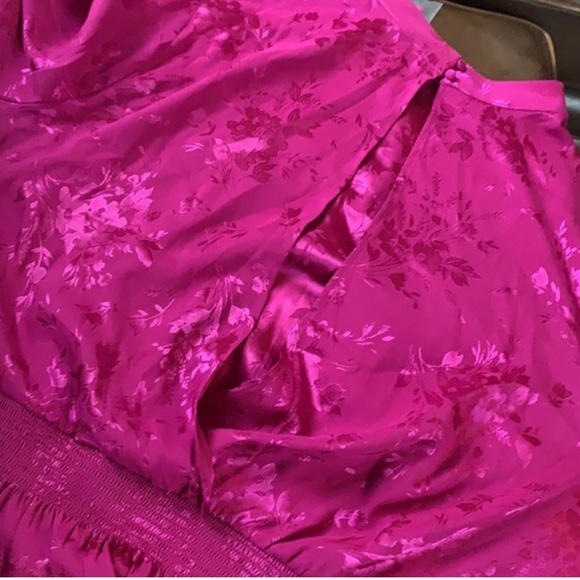 Forever21 + pink satin floral print blouse - Picture 5 of 8